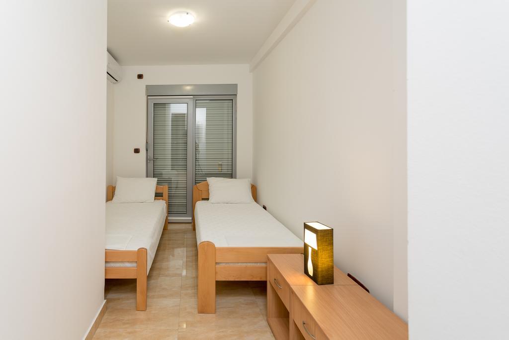 Adriatic Raf Apartment